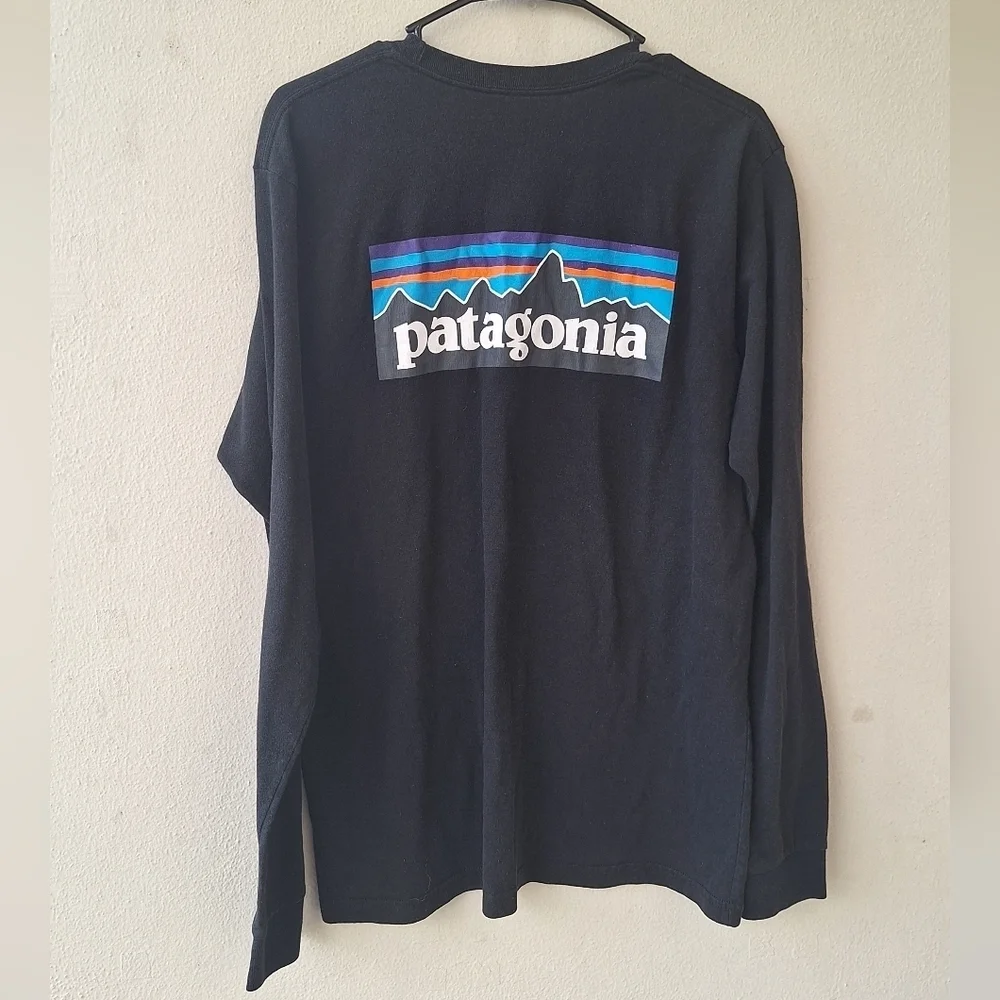 Patagonia Responsibili Logo Tee Black Long Sleeve T-Shirt Size M